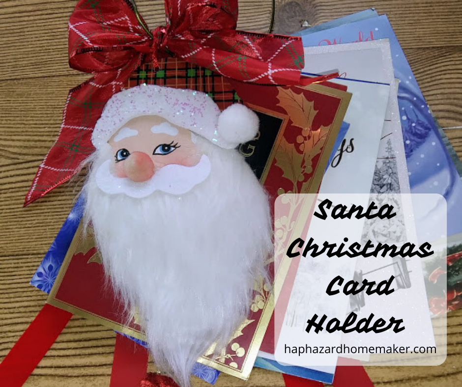 Santa Christmas Card Holder -haphazardhomemaker.com